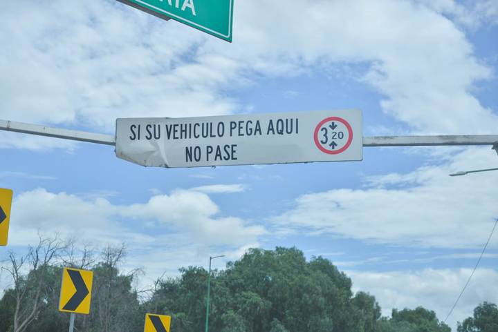 Inicia operativo para evitar vehículos de carga pesada en bulevar Río Santiago