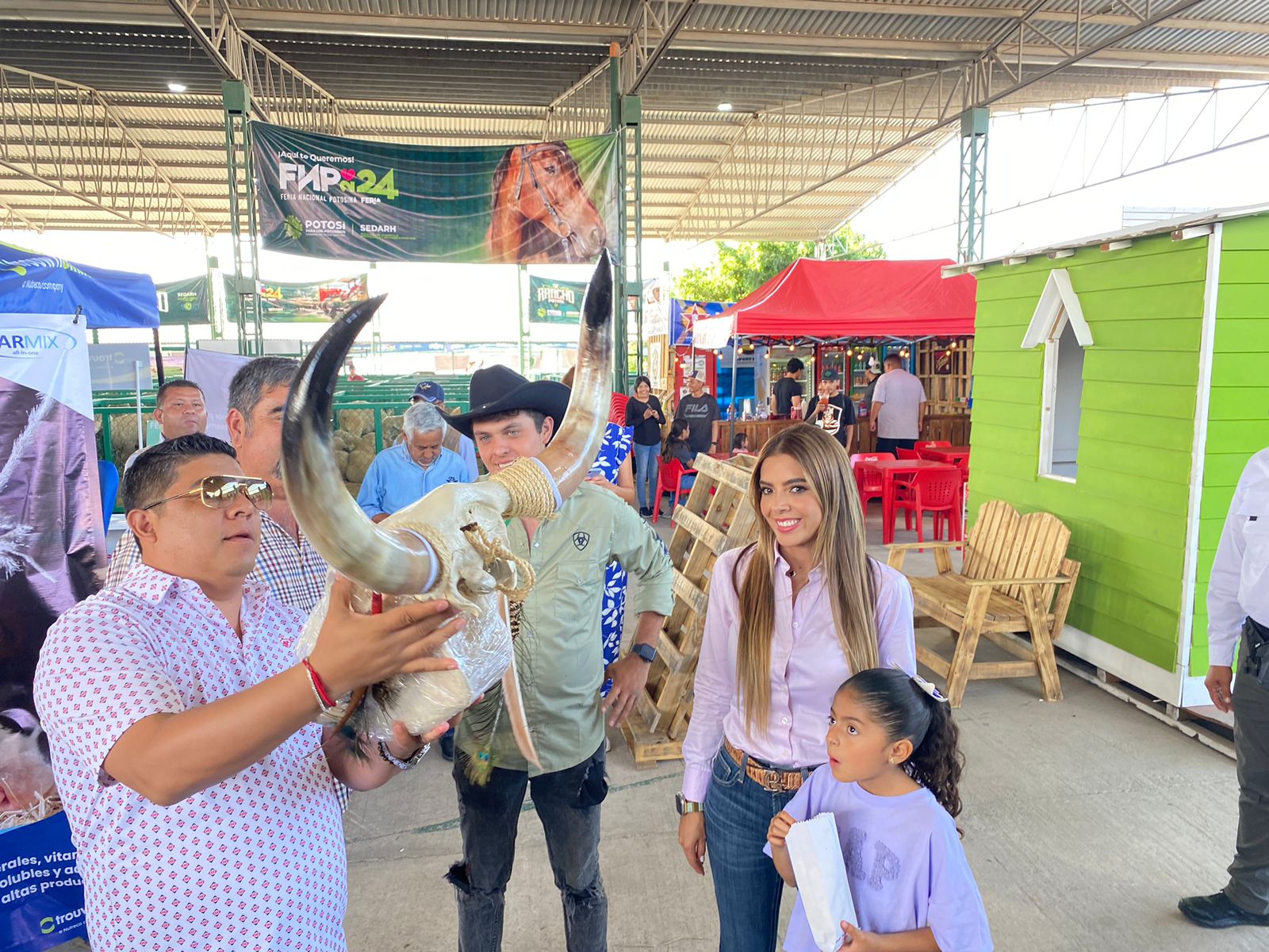 RICARDO GALLARDO CARDONA IMPULSA AL CAMPO POTOSINO EN LA FENAPO 