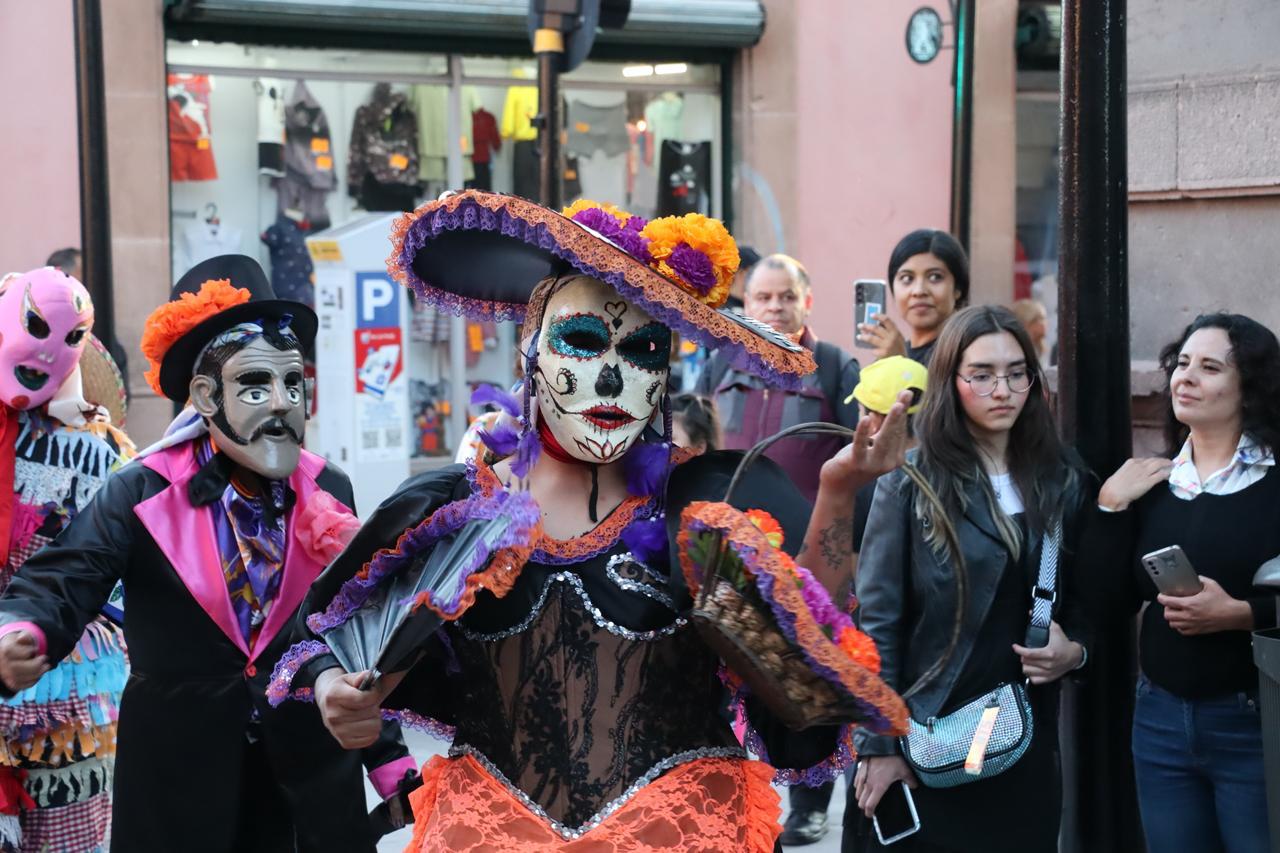 UN ÉXITO LA ALEGORÍA DEL DÍA DE MUERTOS DEL IPBA