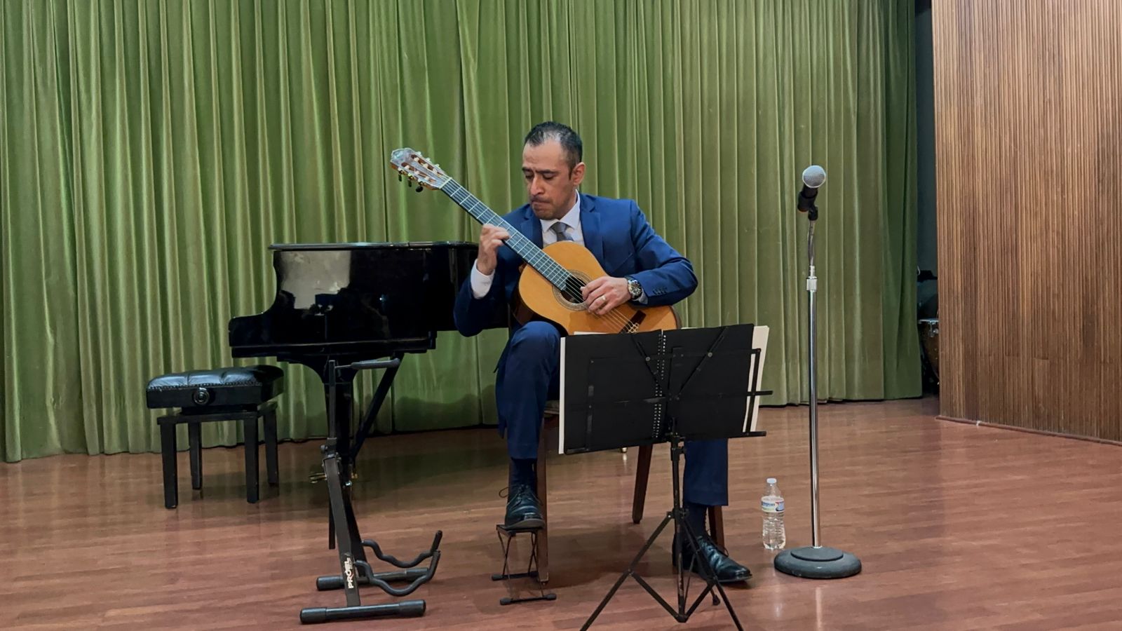 CONCIERTO DE GUITARRA EN EL MUSEO FEDERICO SILVA