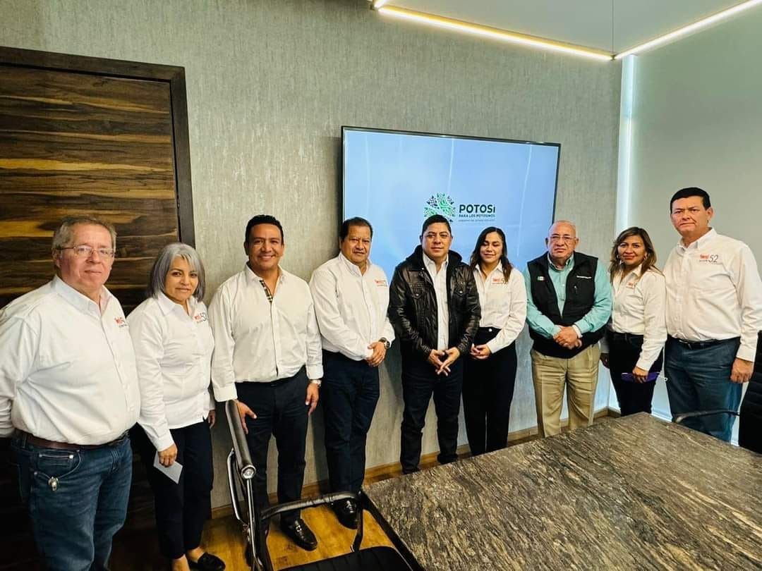COORDINAN EJECUTIVO ESTATAL Y SECCIÓN 52 DEL SNTE, MÁS APOYO A LA EDUCACIÓN Y AL MAGISTERIO