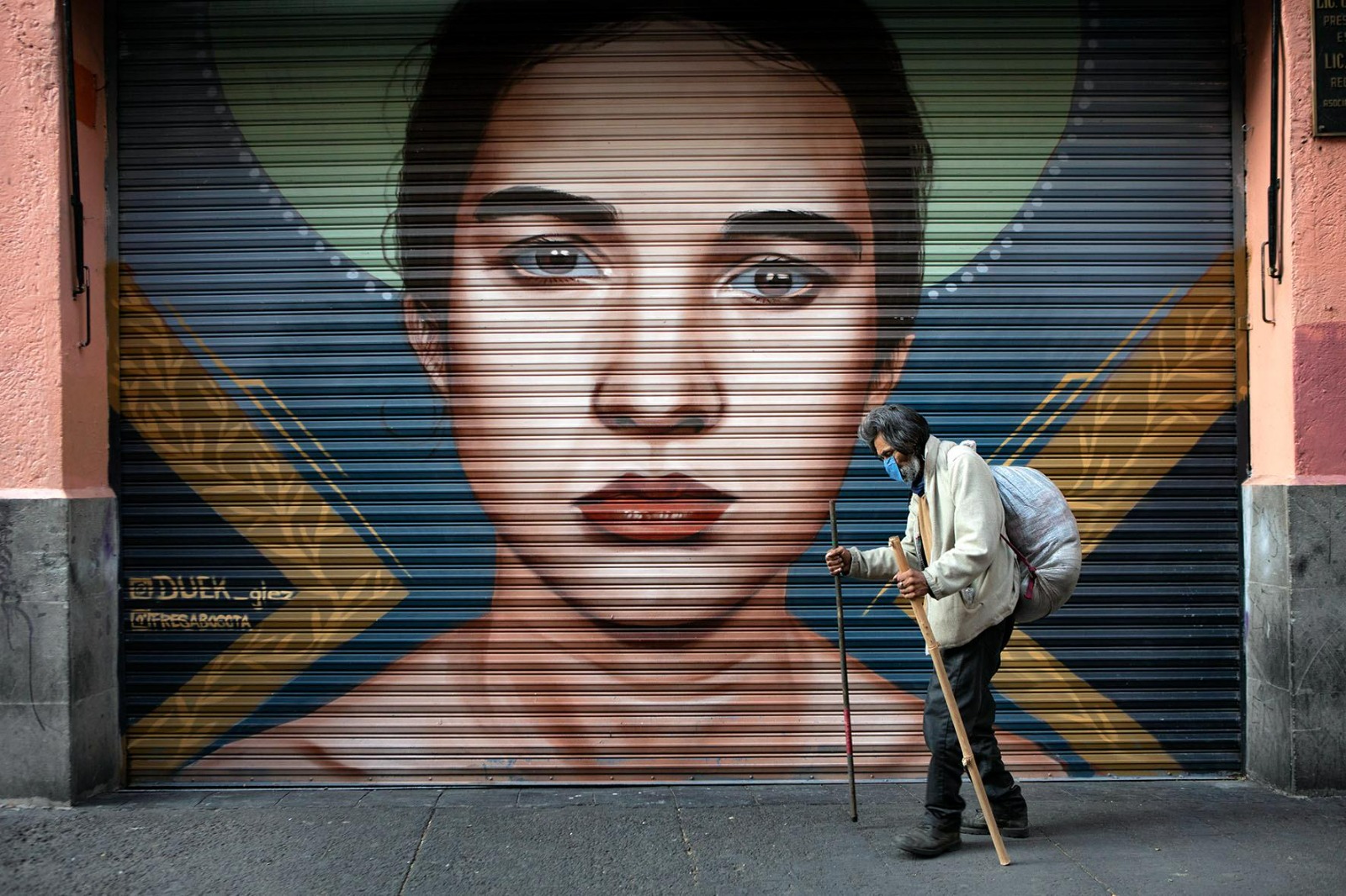 EXPOSICIÓN FOTOGRÁFICA TRANSGRESIONES. RETROSPECTIVA DE 25 AÑOS DE FOTO PERIODISMO POR PEPE JIMÉNEZ