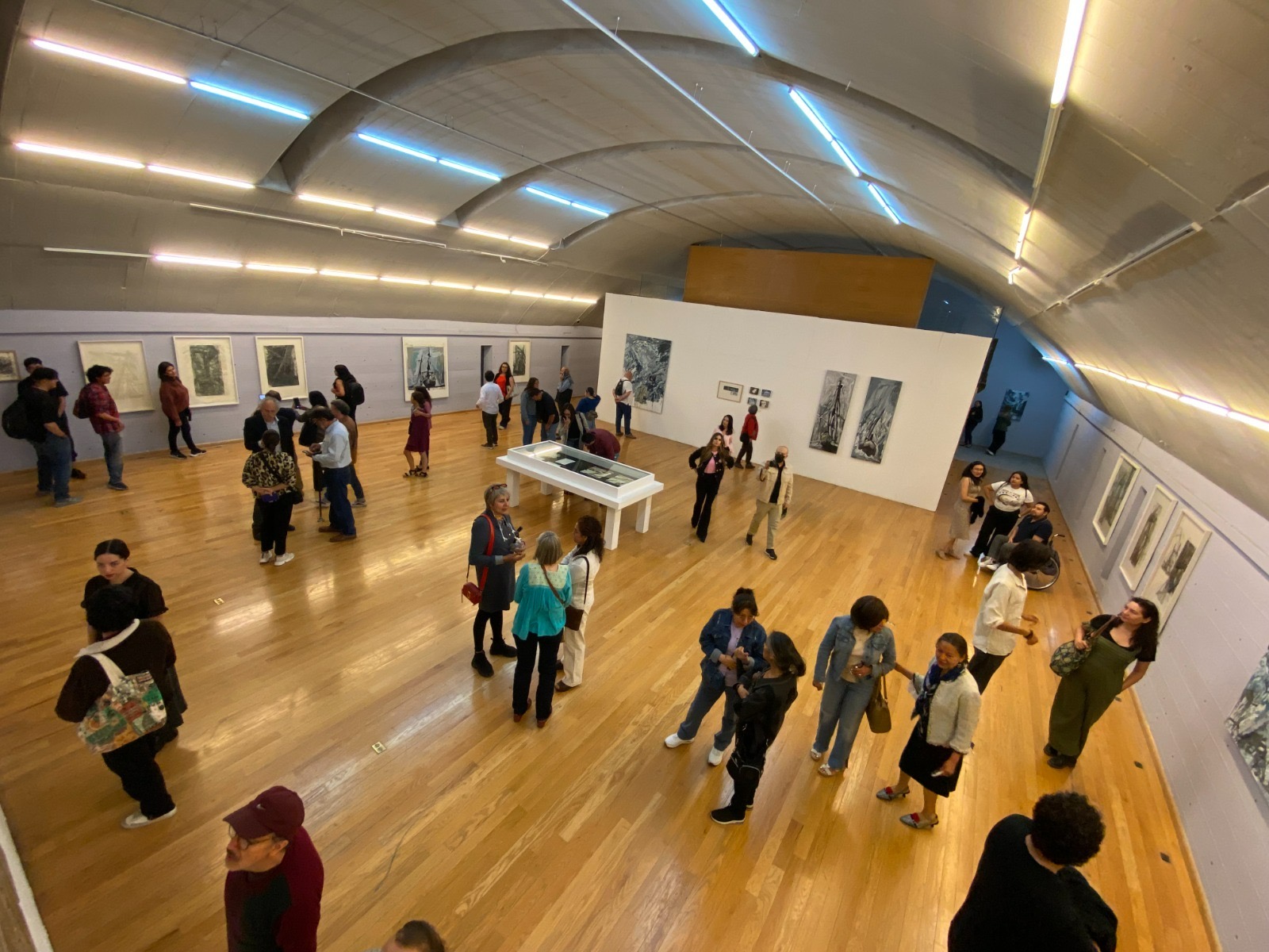 INAUGURAN LA EXPOSICIÓN PICTÓRICA “TRAVESÍAS”, DE VERÓNICA GÓMEZ EN EL CEARTSLP