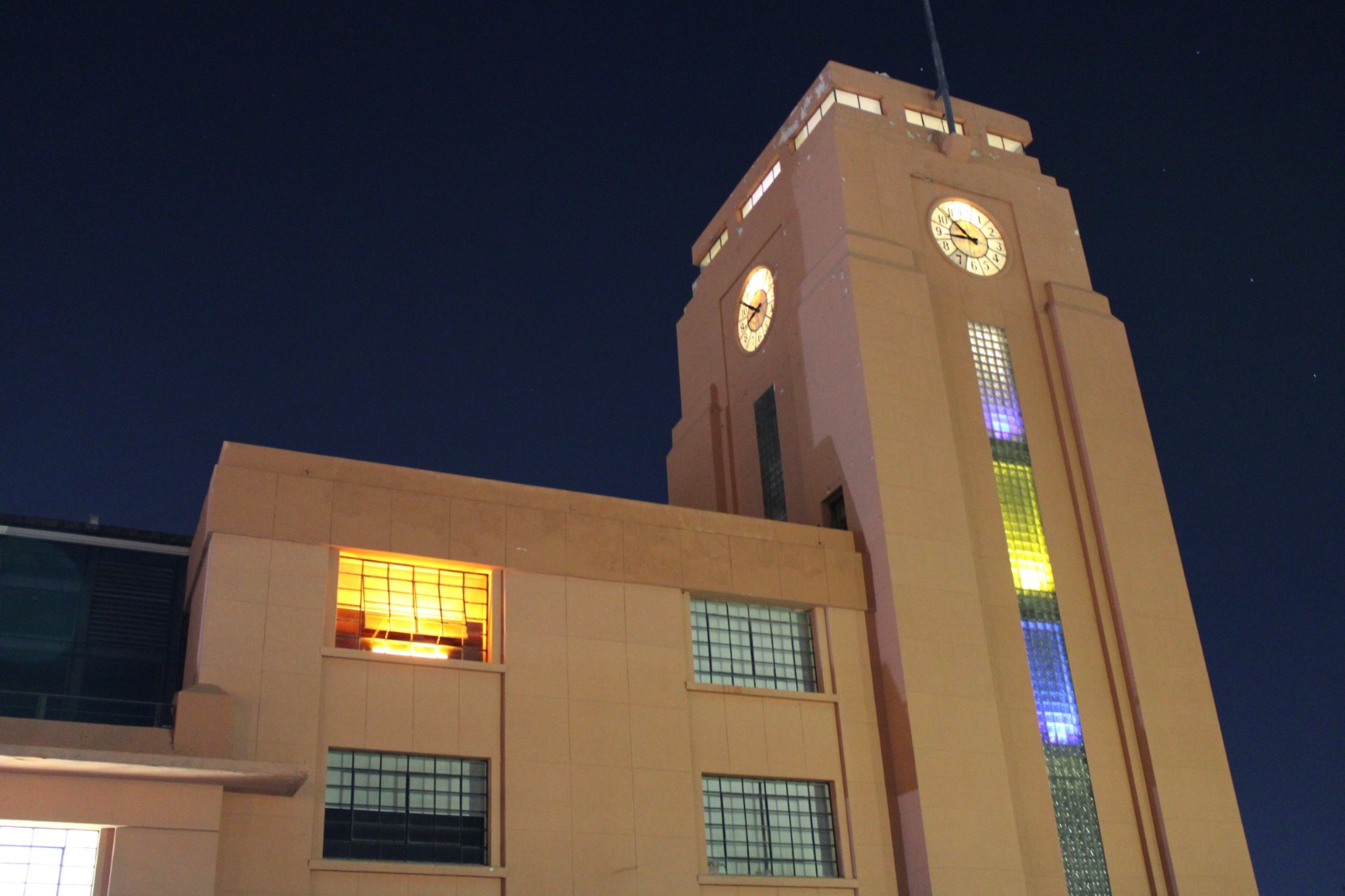 CONCLUYE CICLO DE CHARLAS Y MUESTRA BIBLIOGRÁFICA SOBRE ARTURO MARTÍNEZ