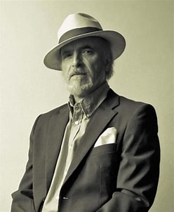 LAS ESCRITORAS GABRIELA D´ARBEL, SARAÍ BELTRÁN, Y EL ESCRITOR HOMERO ADAME, EN EL CEART SLP