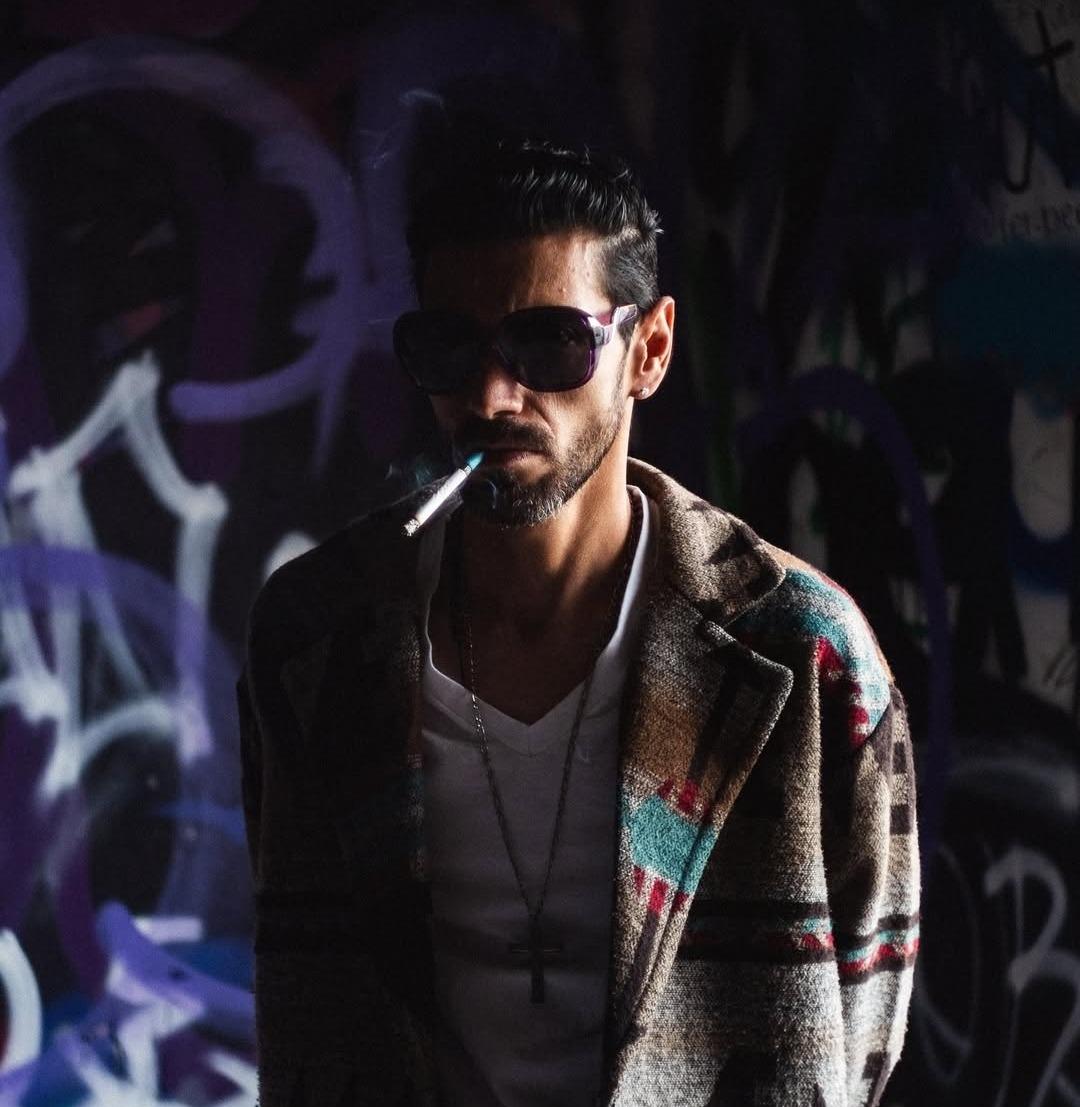 PLÁTICA LA LITERATURA MARGINAL DE ALFREDO PADILLA EN EL OTHONIANO