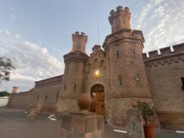 CEART Y MUSEO LEONORA CARRINGTON ABIERTOS EN VACACIONES