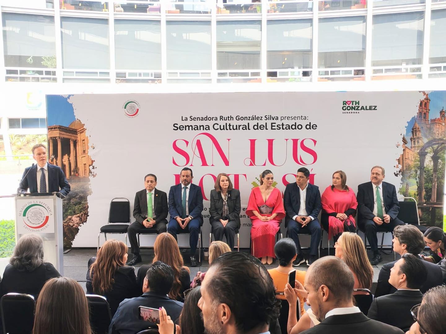 SAN LUIS POTOSÍ MUESTRA SU RIQUEZA CULTURAL Y TURISTICA EN EL SENADO DE LA REPÚBLICA