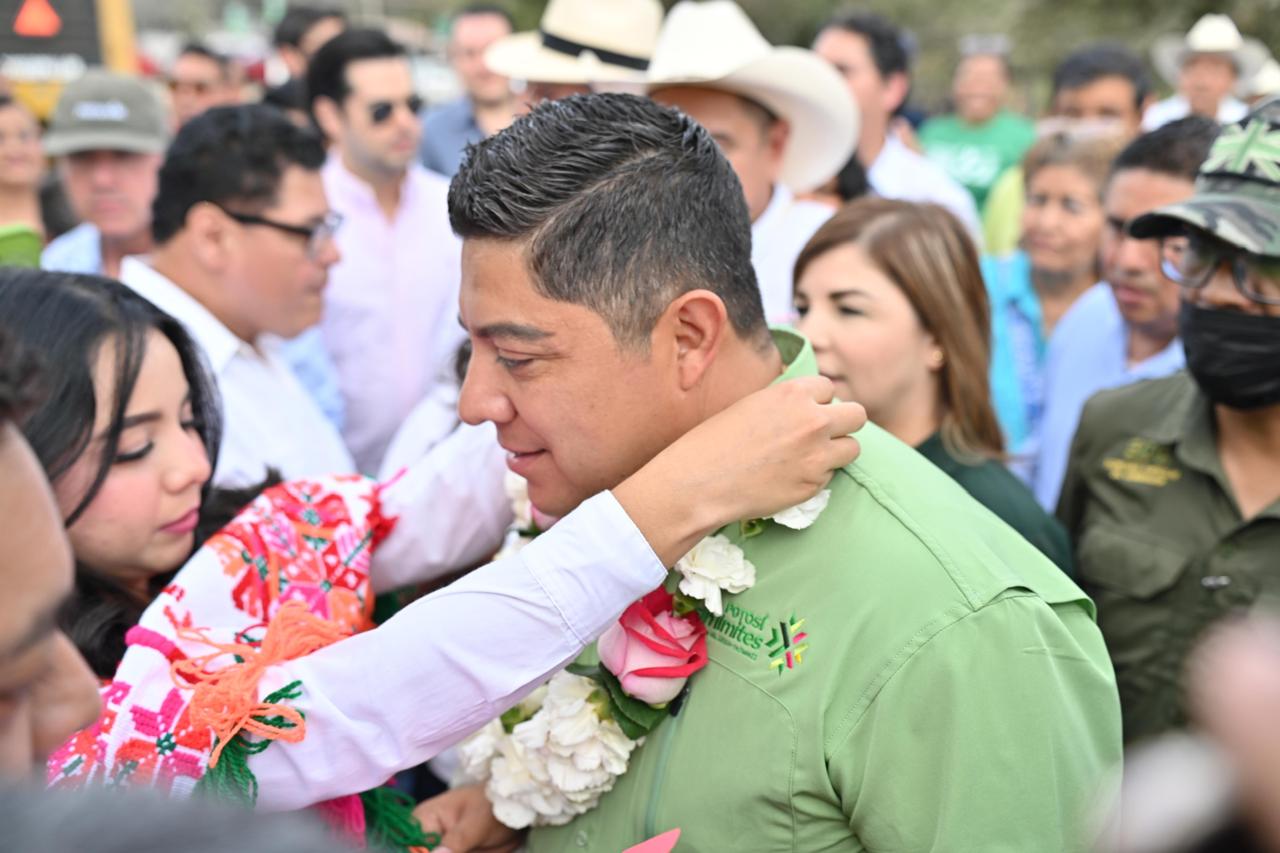 RICARDO GALLARDO LLEVA MOVILIDAD Y OBRAS HÍDRICAS A TAMUÍN