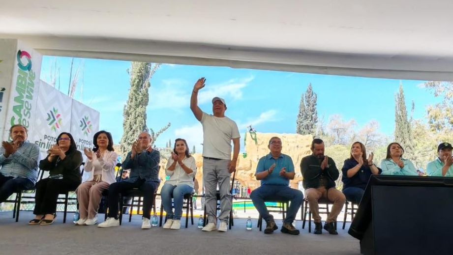 Inauguración de Dinoasis Aqua Park
