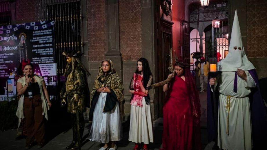 TEATRO Y LECTURA MÍSTICA EN JUEVES SANTO