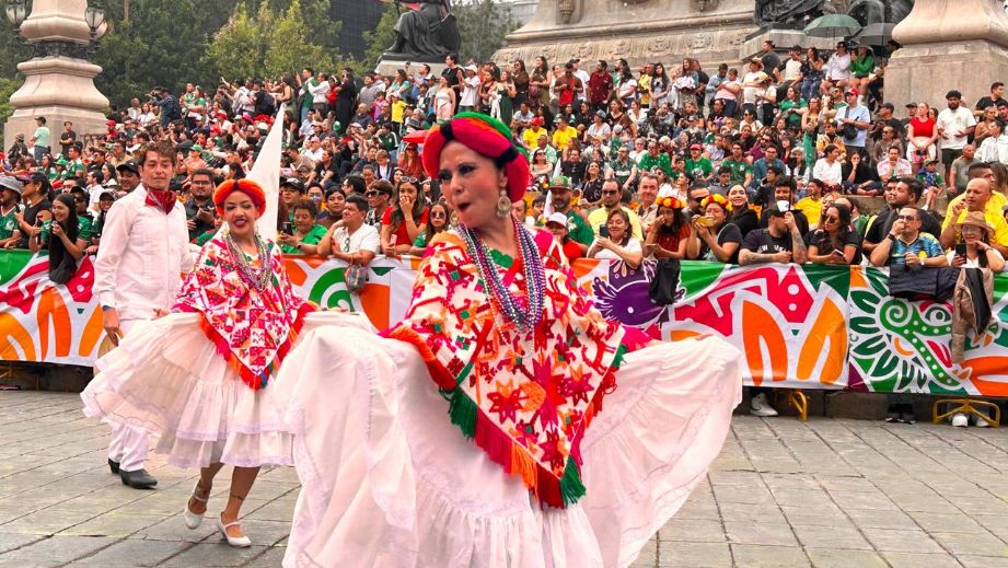 CULTURA POTOSINA BRILLA EN DESFILE NACIONAL