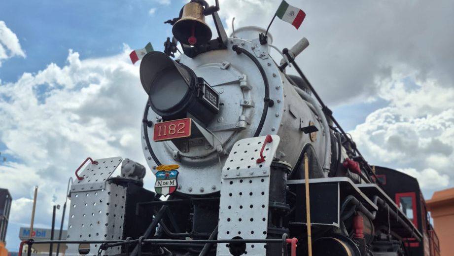 ¡ARMA TU ÁLBUM Y VIVE LA PASIÓN DEL FÚTBOL EN EL MUSEO DEL FERROCARRIL!